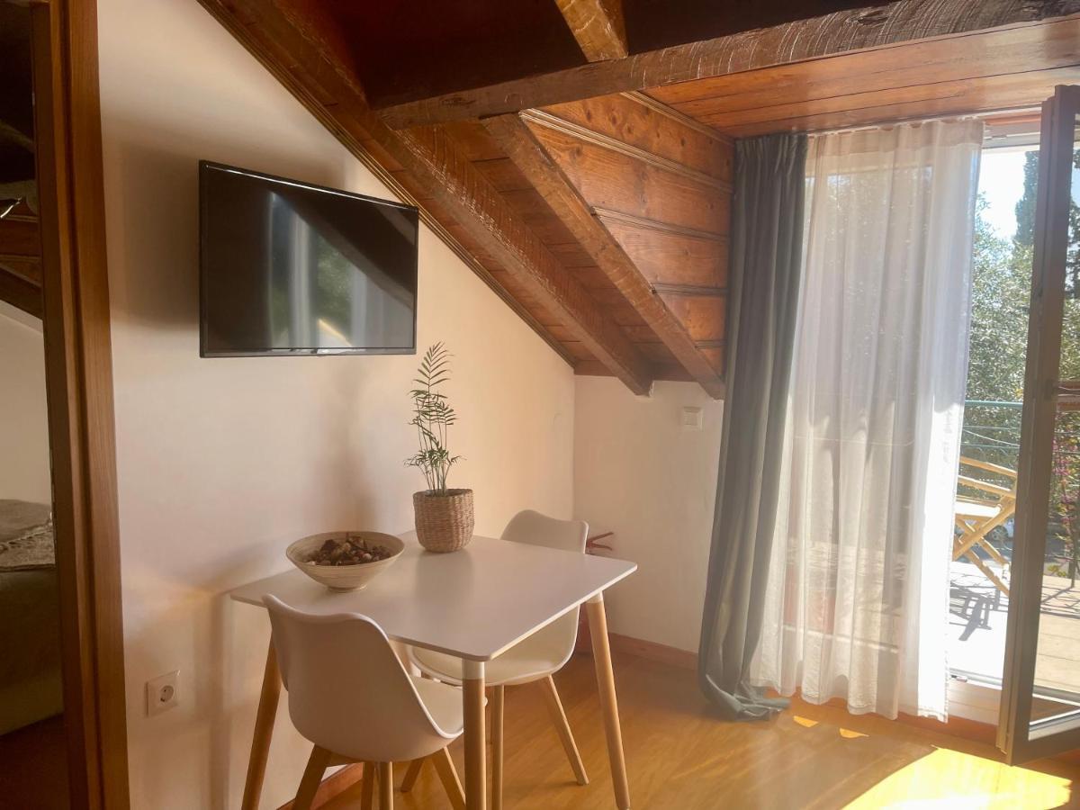 Eleni's Appartement