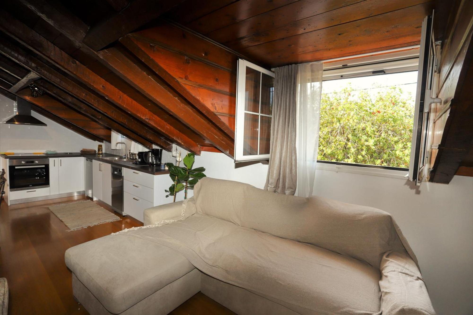 Eleni's Appartement *